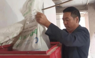 利川：木屑顆粒機生物質(zhì)顆?？痉?開啟綠色低碳致富門